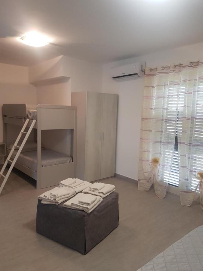 Alba De Mar B&B Розето Капо Спулико Екстериор снимка