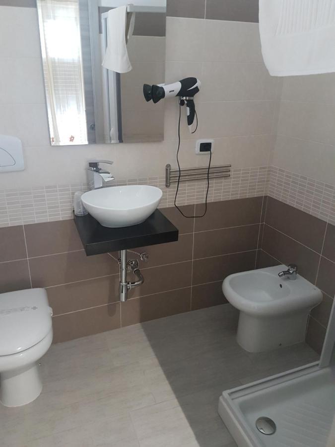 Alba De Mar B&B Розето Капо Спулико Екстериор снимка