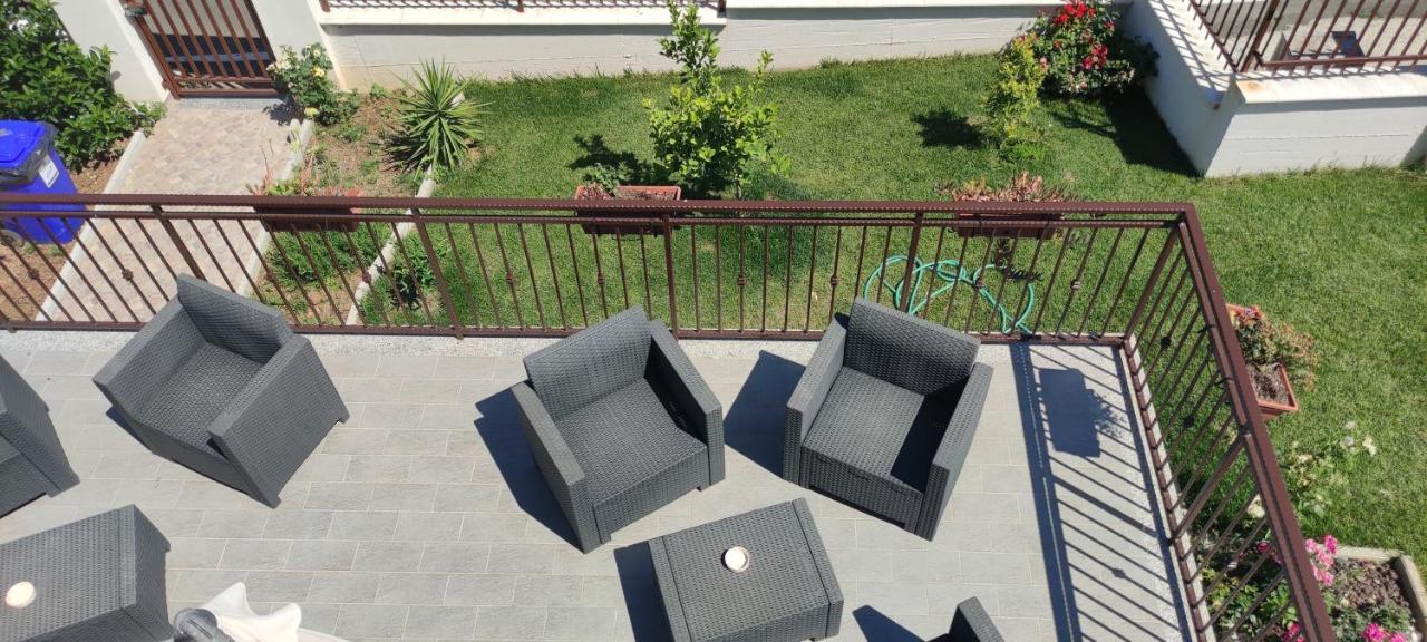Alba De Mar B&B Розето Капо Спулико Екстериор снимка