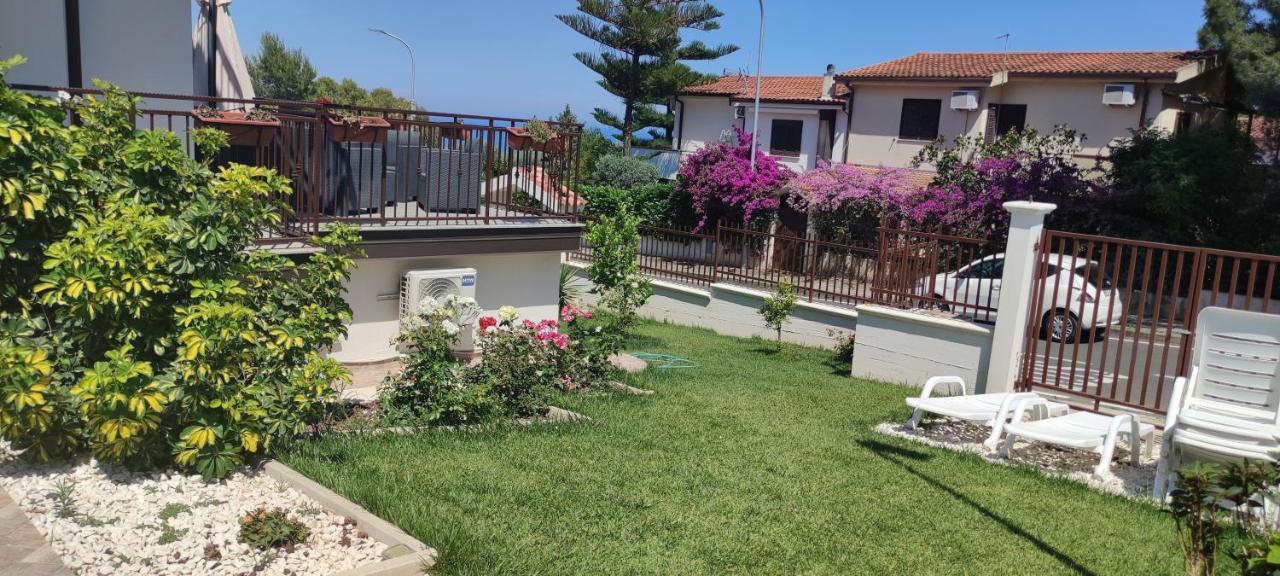 Alba De Mar B&B Розето Капо Спулико Екстериор снимка